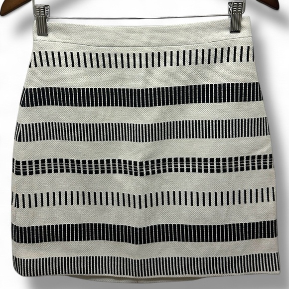 282 ZARA Basic | EUC Morocco Striped Navy Blue White Mini Skirt (Size S) - Picture 2 of 10